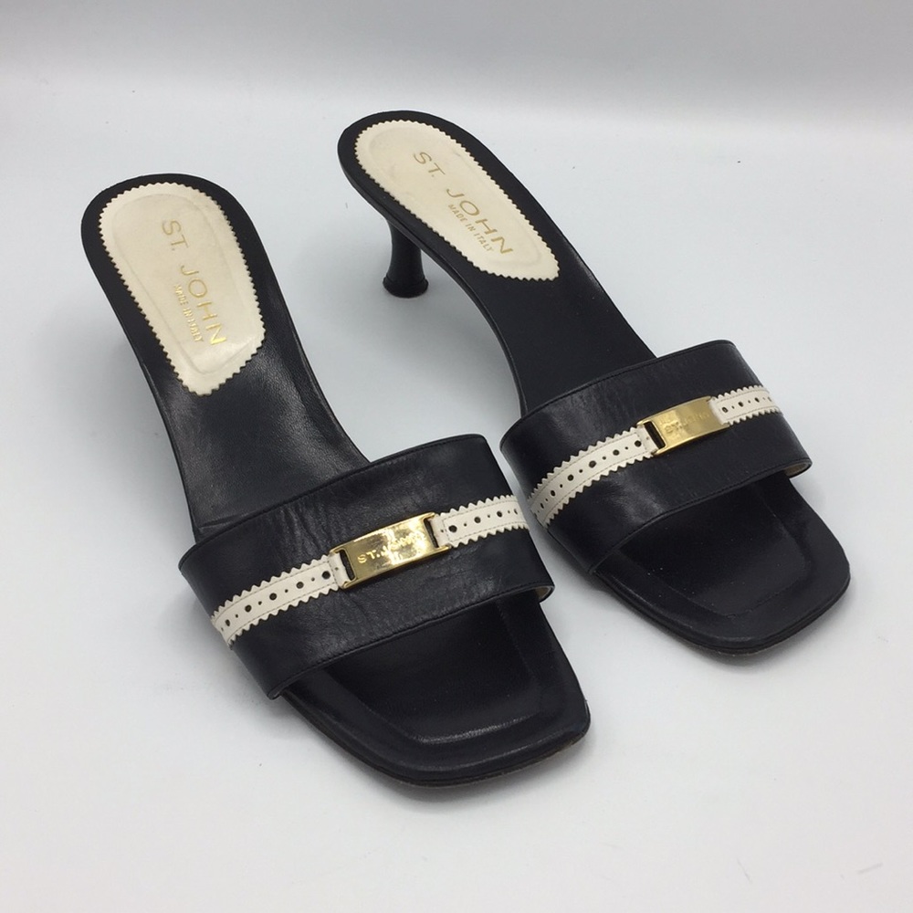 St. John Rina Navy Kid/White Kid Size 10 B